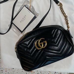 Gucci Marmont small matellassé camera bag